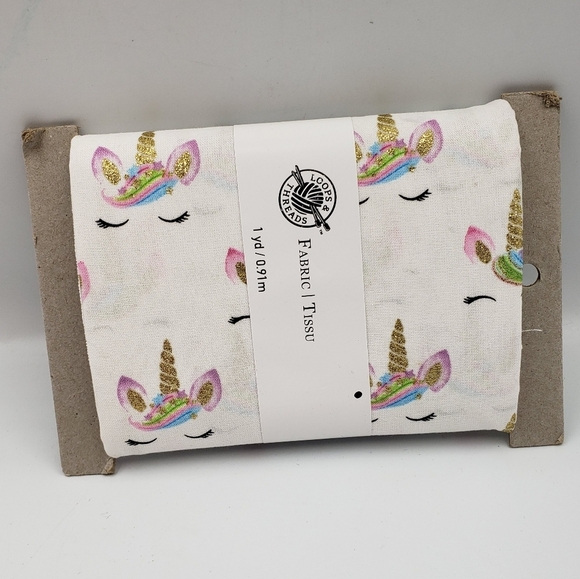 New Loops & Threads One Yard Fabric Cotton Sparkle Unicorns - Picture 3 of 9